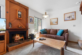 Comfortable Condo Great Location- Tamarack #12